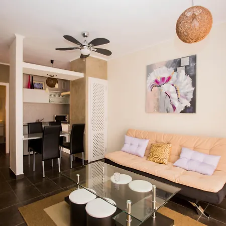 Yucca Park أذيخي