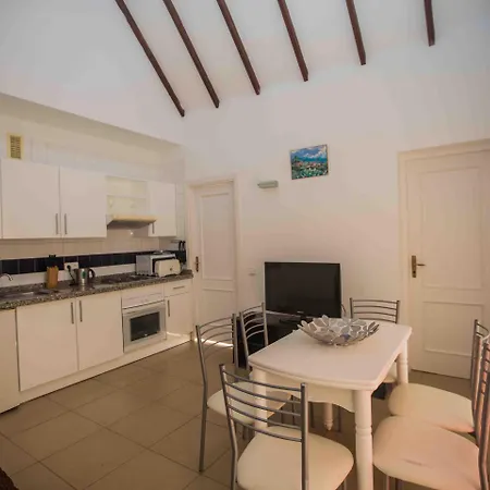 Yucca Park Hotel apartamentowy