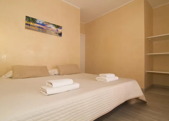 Yucca Park 3*