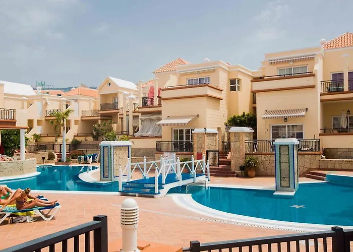 Yucca Park Aparthotel 3*